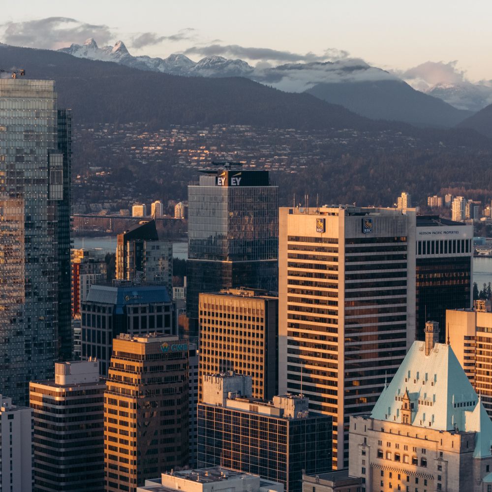 lấy chồng Canada có nên không